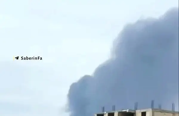 تصاویری از ستون دود در محدوده فرودگاه پیام