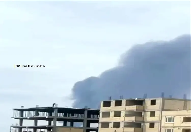 تصاویری از ستون دود در محدوده فرودگاه پیام