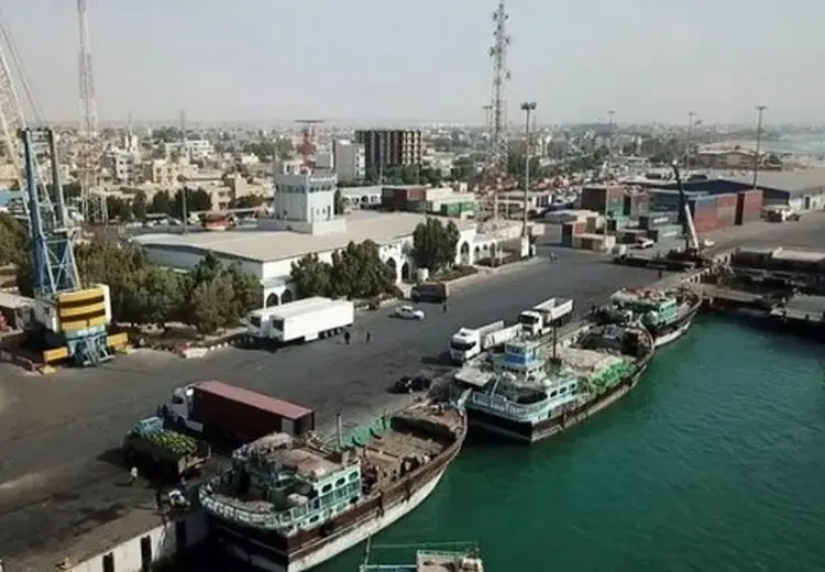 ارسال درهم و دلار با کشتی به ایران بخاطر قطع اینترنت!