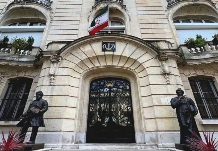 دستگیری یک مظنون در پی آتش‌سوزی در کنسولگری ایران در پاریس