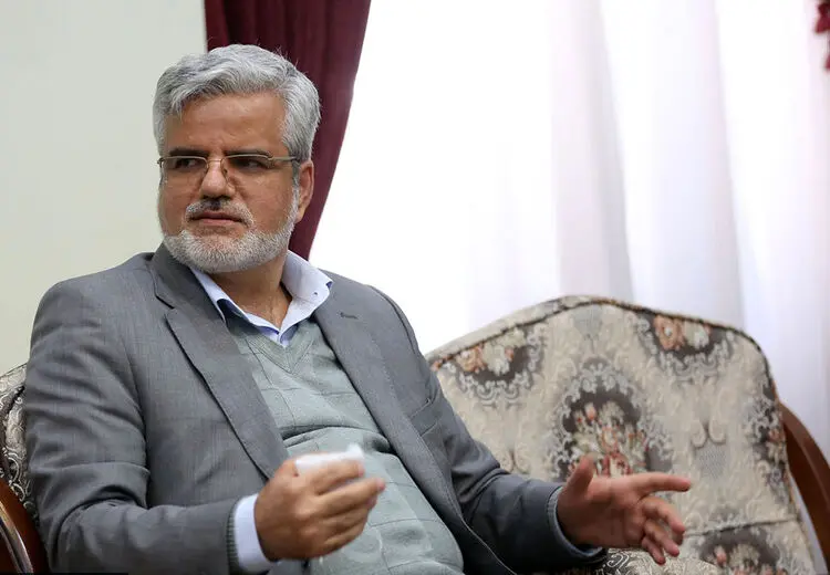 با نماینده‌ای که آب به آسیاب دشمن می‌ریزد برخورد قضایی شود/ صرف «نماینده مجلس بودن» موجب نمی‌شود که از جزئیات مذاکرات با خبر باشند