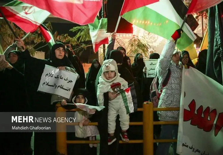 تجمع مردمی برای مطالبه وعده صادق ۳ در مشهد  
