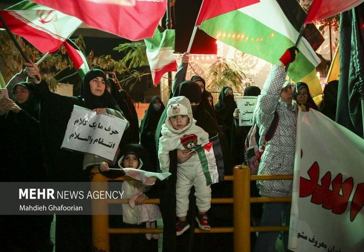 تجمع مردمی برای مطالبه وعده صادق ۳ در مشهد  