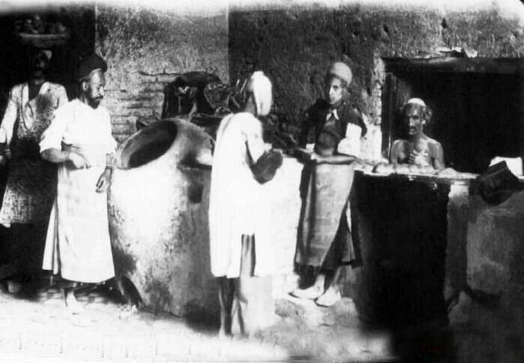 عکس دیدنی از یک نانوایی دوره قاجار