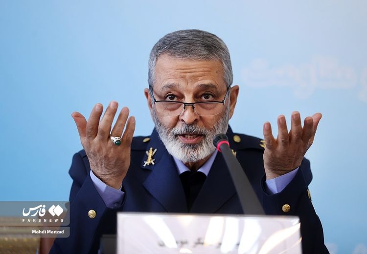 رئیس ستادکل نیروهای مسلح: ایران راه دیپلماسی و مذاکره را بهترین روش برای حل مشکلات می‌داند