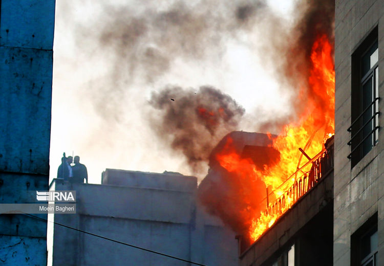 آتش سوزی در خیابان کریمخان