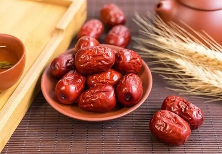 خواص شگفت انگیز عناب برای سلامتی بدن