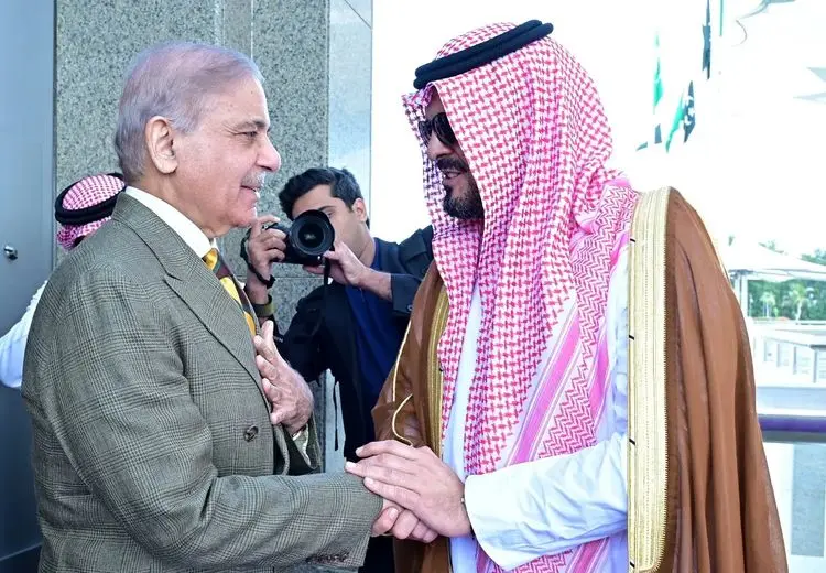 بسته کمکی عربستان برای پاکستان در ساعات اخیر توجه‌برانگیز شد