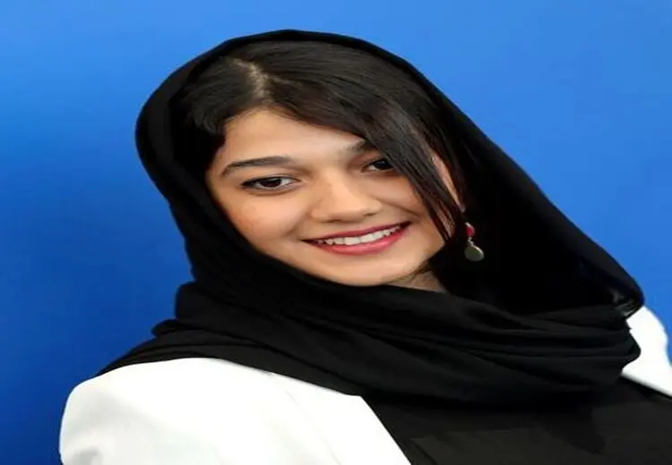 خانم بازیگر ممنوع الخروج شد + عکس