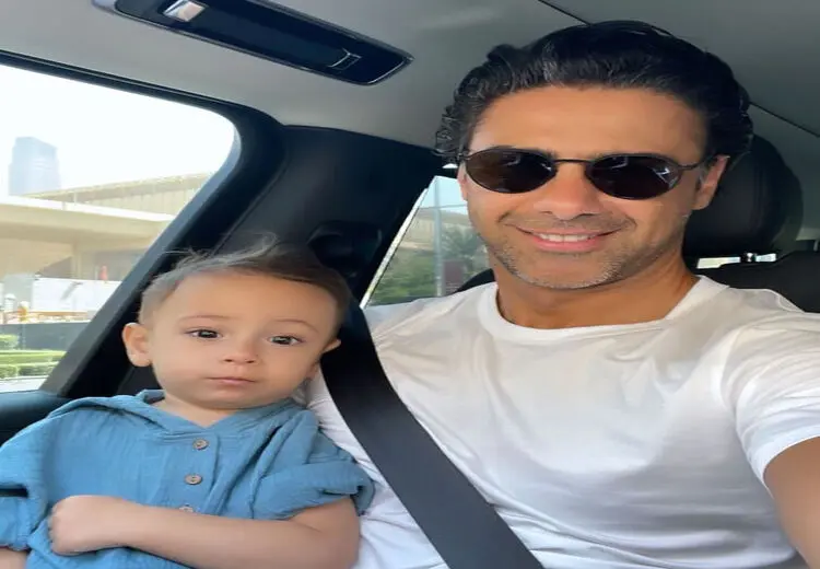 سلفی فرهاد مجیدی با خواهرزاده‌اش 