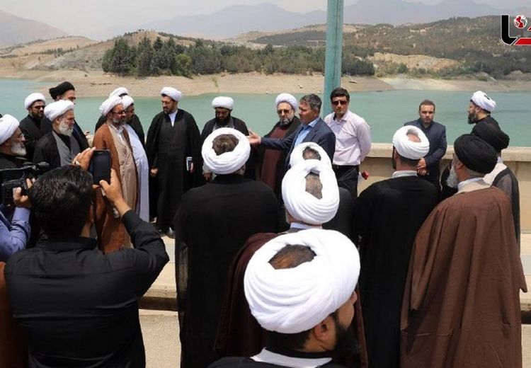بازدید چند روحانی از سد لتیان 