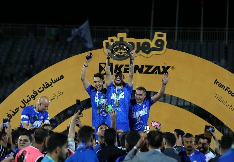 پیشکسوت پرسپولیس: استقلالی‌ها چرا توقع تبریک قهرمانی دارند؟ جواب های، هوی است!