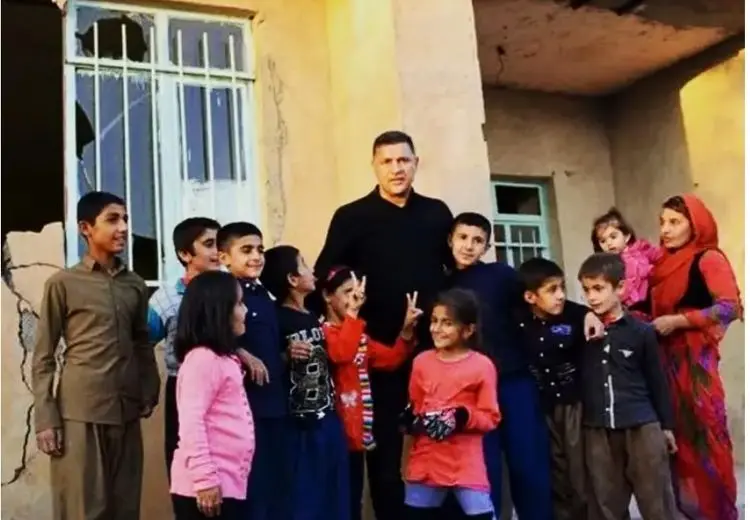 تنگه هرمز، علی دایی یا اصلا محسن چاوشی؟ بس کنید