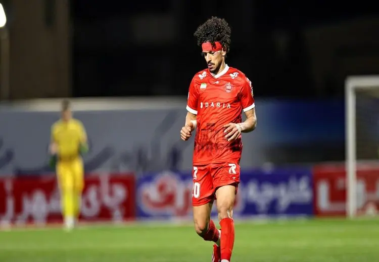 مصدومیت خرید جدید پرسپولیس در بازی مقابل گل گهر + عکس