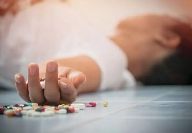 خودکشی یک پزشک دیگر/ جزییات درگذشت سمیرا آل سعیدی، دانشیار روماتولوژی
