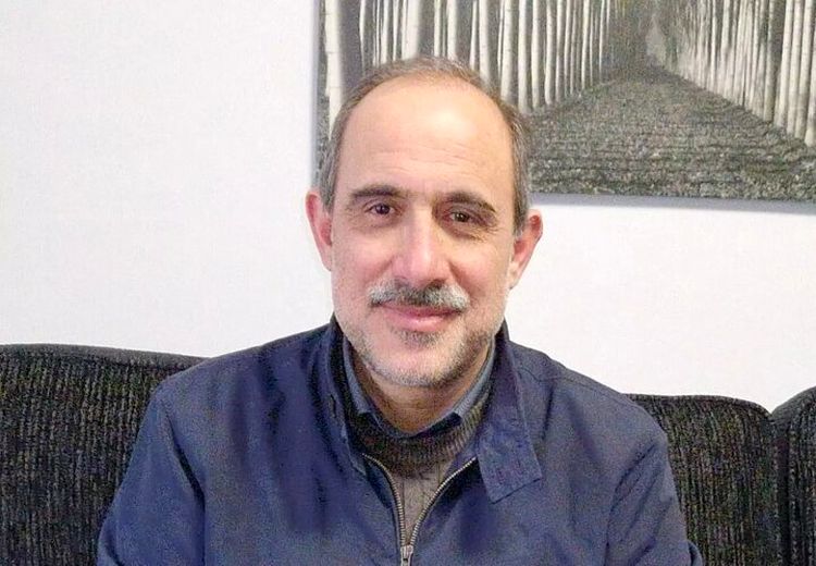 وقت نمک پاشیدن بر زخم ها نیست