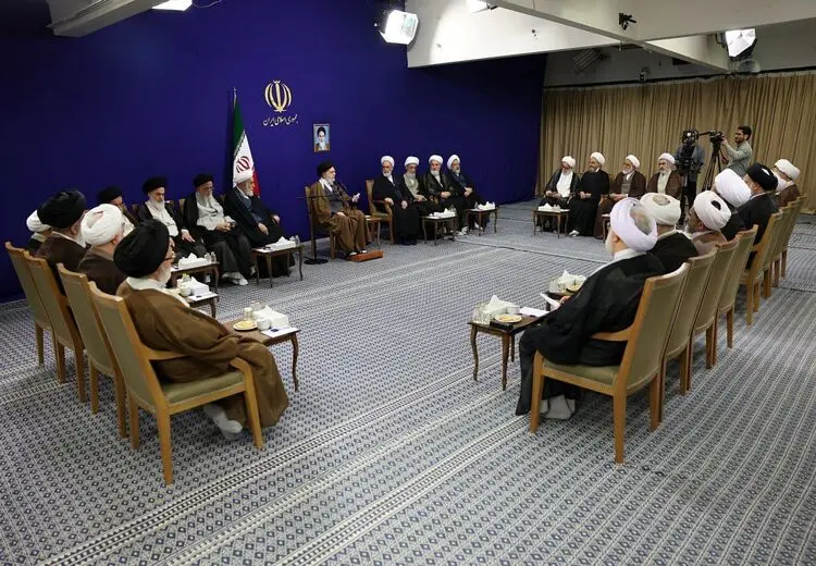 رهبر انقلاب: جمهوری اسلامی، حکومت مدنظر علامه نائینی است