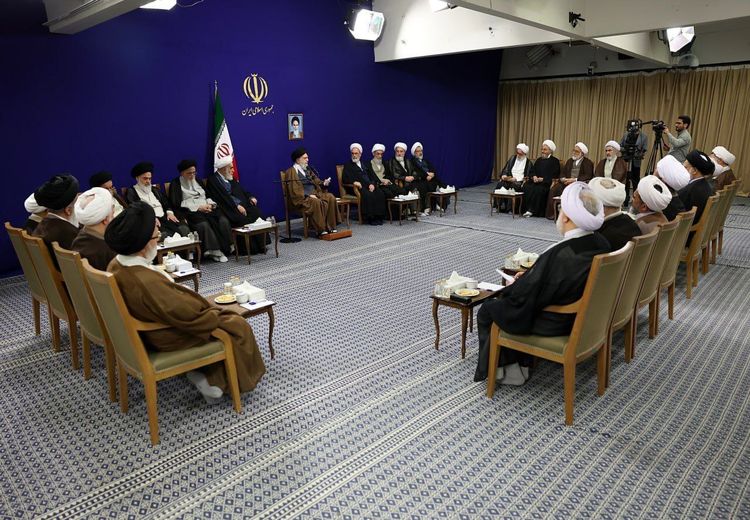 رهبر انقلاب: جمهوری اسلامی، حکومت مدنظر علامه نائینی است
