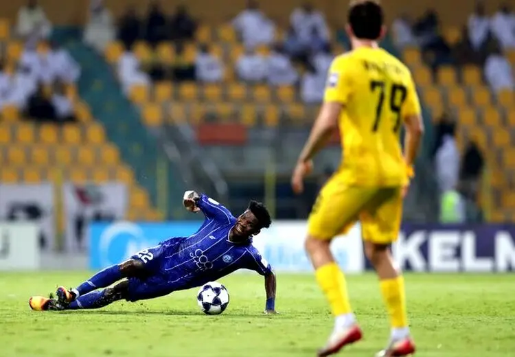 «تاجی» که تاجرنیا بر سر استقلال گذاشت/ هزینه به «همت» نتیجه به «ذلت»!