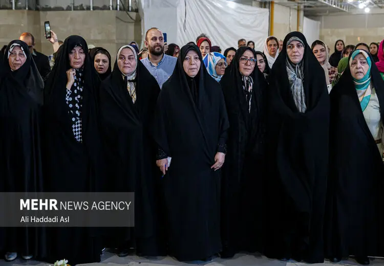 ابتکار، مولاوردی و دختر هاشمی‌ رفسنجانی در همایش زنان حامی پزشکیان