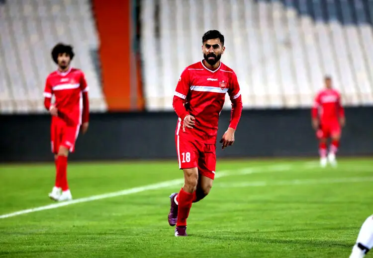 هافبک پرسپولیس قراردادش را فسخ کرد