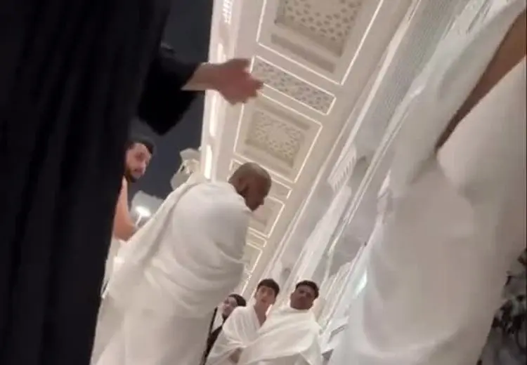 برخورد خشن مأمور سعودی با زائران خانه خدا