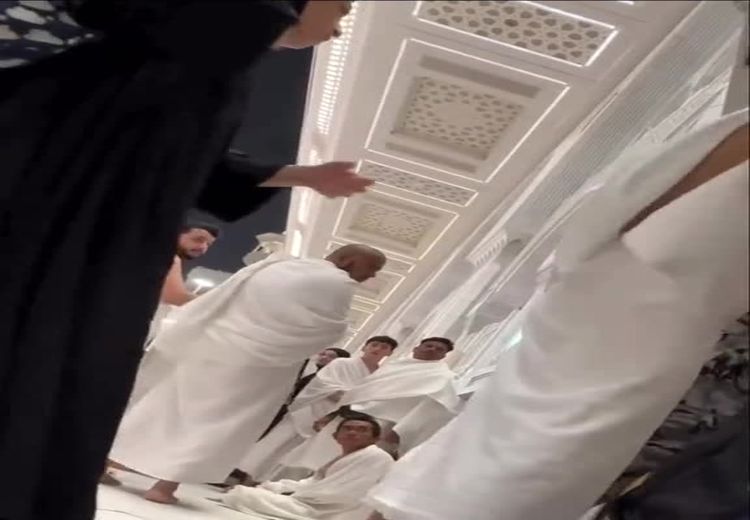 برخورد خشن مأمور سعودی با زائران خانه خدا