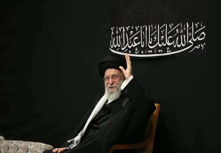 گزارش تصویری برگزاری مراسم شب عاشورا با حضور رهبر انقلاب 