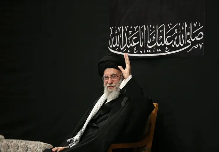 گزارش تصویری برگزاری مراسم شب عاشورا با حضور رهبر انقلاب 