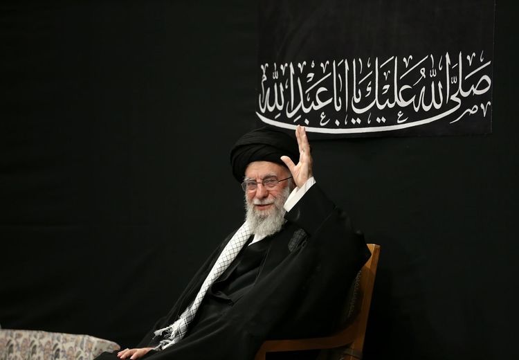 گزارش تصویری برگزاری مراسم شب عاشورا با حضور رهبر انقلاب 