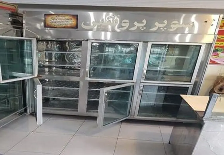 غرفه داران میادین در آستانه ورشکستگی| کمبود مرغ‌، سهمیه مغازه‌ها را از 2 تن به 500 کیلو رسانده