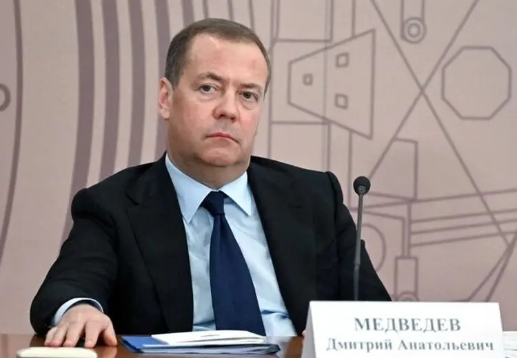 واکنش مدودف به خیال‌پردازی ترامپ درباره نفت ایران