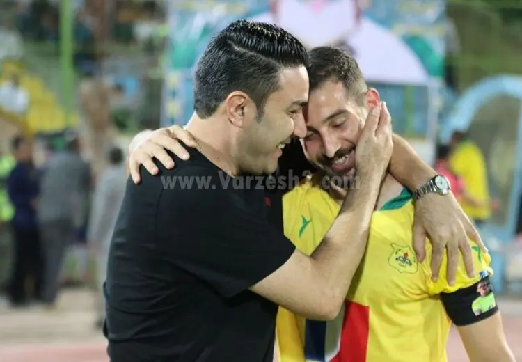 یادبود عجمی‌پور در دیدار استقلال و صنعت نفت + عکس