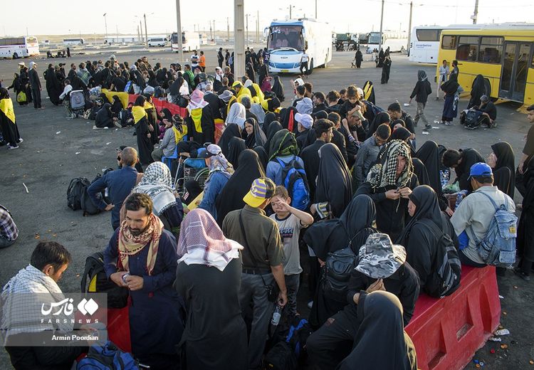 نمره مردودی دولت در تامین اتوبوس برای بازگشت زائران اربعین + تصاویر