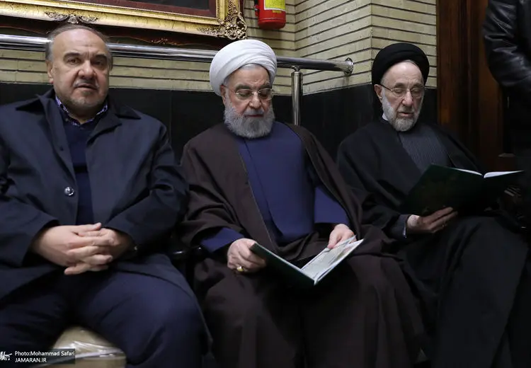 حسن روحانی و محمد خاتمی در مراسم ختم