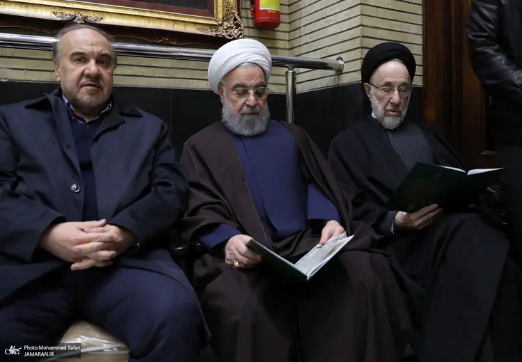 حسن روحانی و محمد خاتمی در مراسم ختم