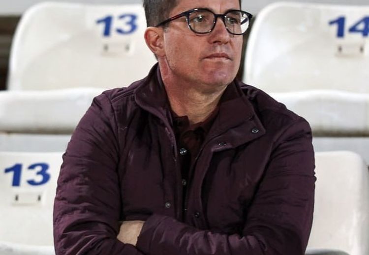 جایگاه اوسمار در ورزشگاه برای تماشای دیدار تراکتور و پرسپولیس

