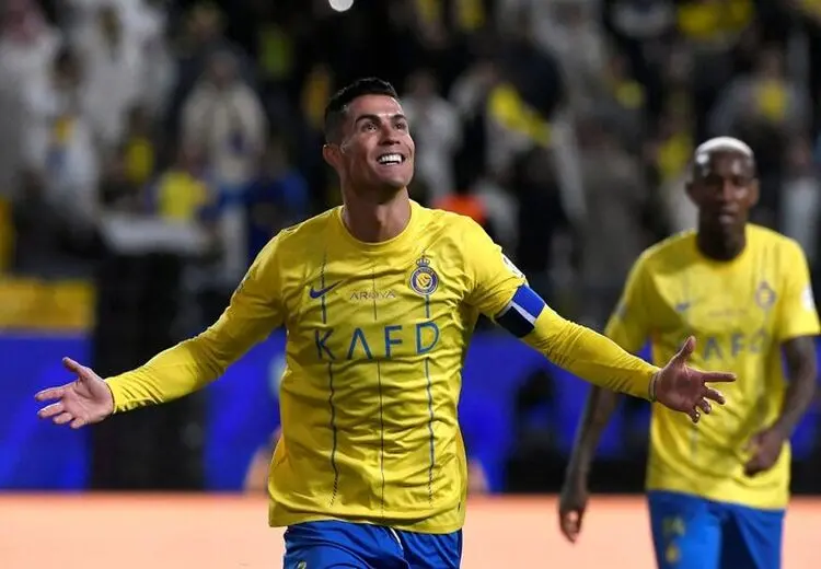 رونالدو مثل مسی بادیگارد دار شد!
