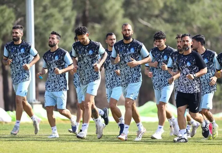 برگزاری تمرین روز شنبه استقلال با حضور هواداران و خبرنگاران