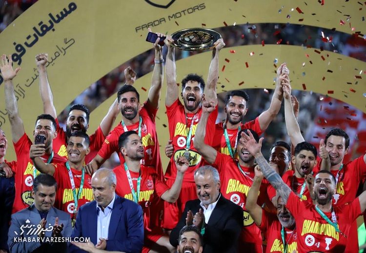 مجری شبکه سه می‌خواهد یک جام را از پرسپولیس بگیرد