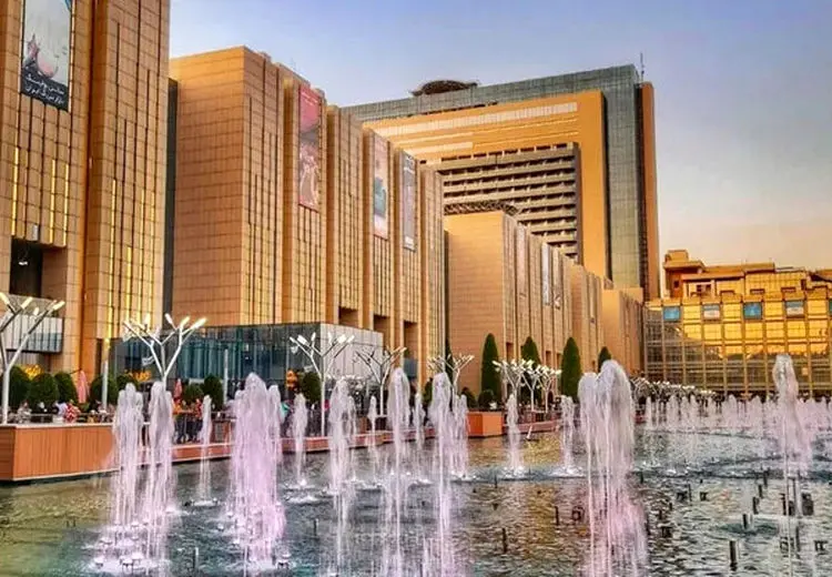 «ایران مال» فروشی شد؛ قیمت چند؟