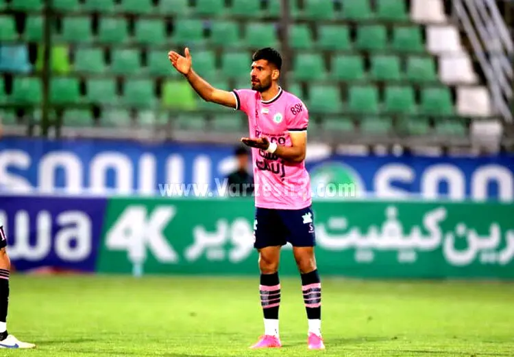 مدافع پرسپولیس به دنبال جدایی 