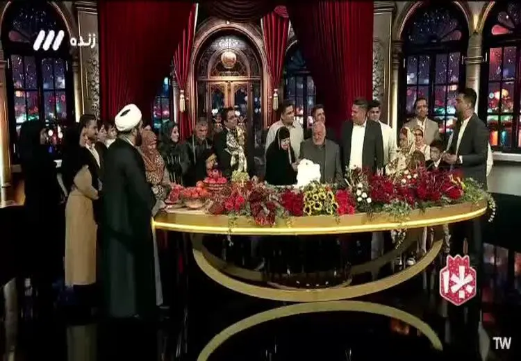 بوسه‌ جنجالی یک زوج روی آنتن شبکه سه