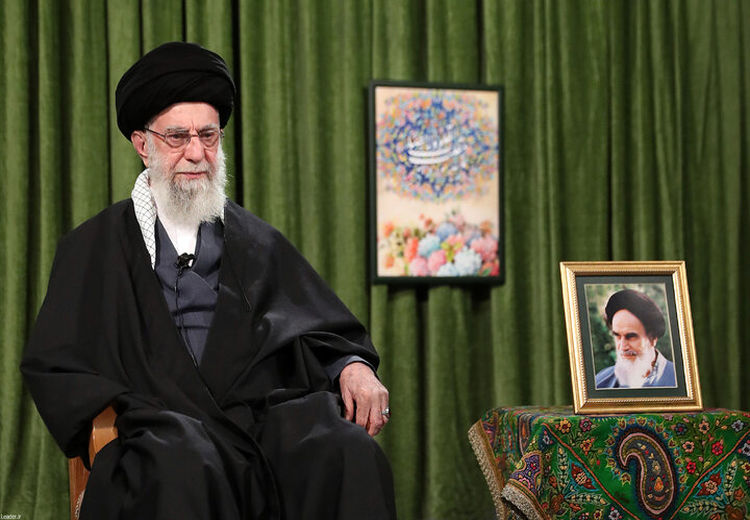 تابلوهای حسینیه امام خمینی در آغاز سال نو