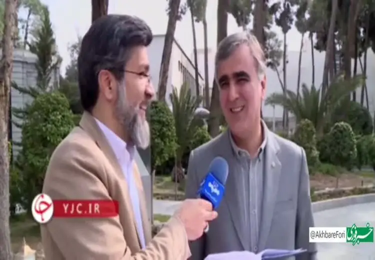 رئیس کل بانک مرکزی: معمولا عیدی یا نیم سکه می‌دهم یا سکه!