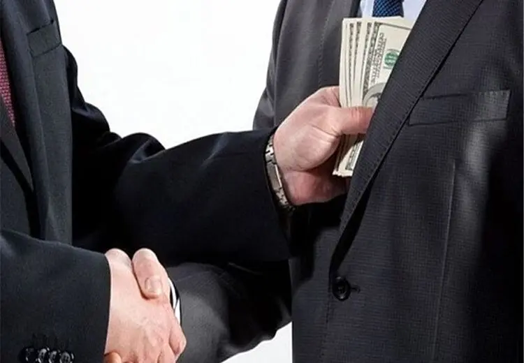 سرپرست باسابقه یک تیم پرطرفدار متهم به فساد شد!