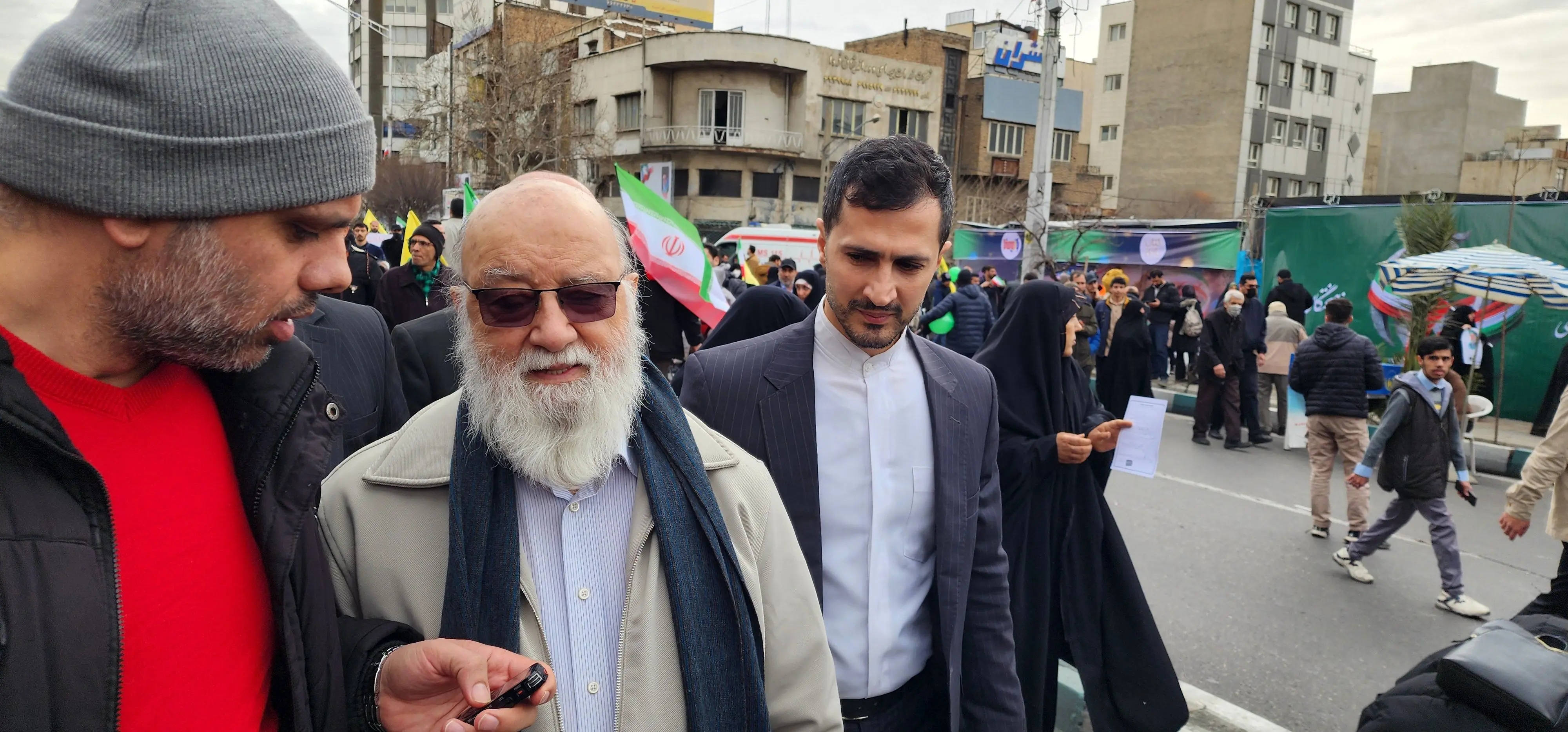 حضور شخصیت‌های مختلف در راهپیمایی ۲۲ بهمن در تهران