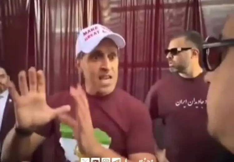 برش خبرساز از علی کریمی در تجمع لس‌آنجلس