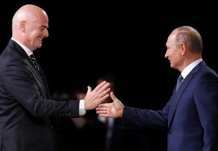 اینفانتینو دست دوستی به سوی پوتین دراز کرد 