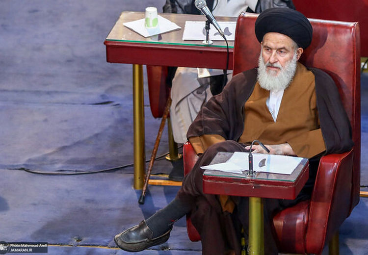 عضو مجلس خبرگان: از موشک‌های جدید رونمایی نکرده‌ایم